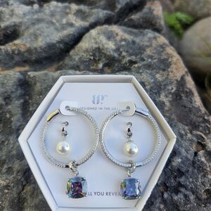 Bomb party june birthday earrings UNICORN ALERT ER70209